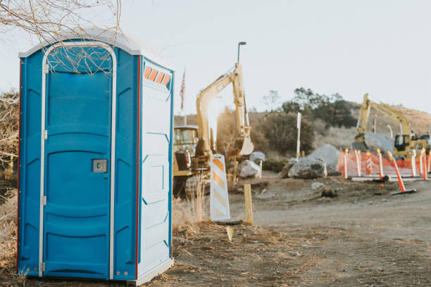 Best Porta potty delivery and setup  in Oak Harbor, OH